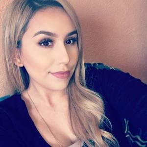 Meet your Posher, Evelyn